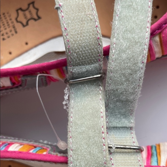 NWOT Geox Striped Silver and Pink Sneakers Size 9.5 - Picture 8 of 10